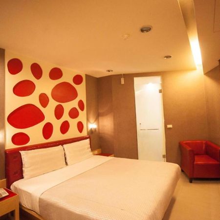 Love Hotel Pingtung Zewnętrze zdjęcie